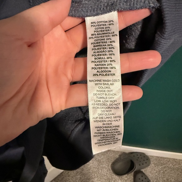 Taylor Swift Eras Tour Blue Crewneck Sweatshirt - XL - International Dates - Picture 3 of 8